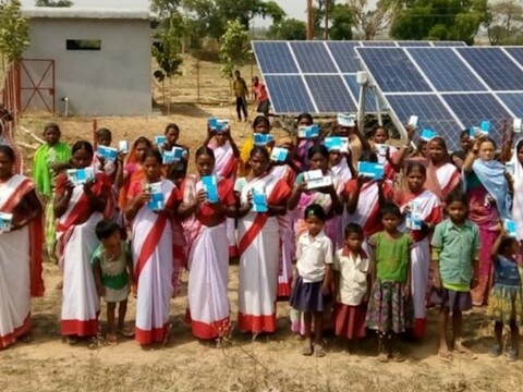 Sunrays light up dark villages in Jharkhand