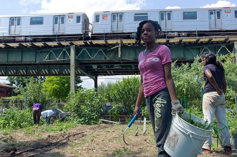 localization-and-economics-happiness-01